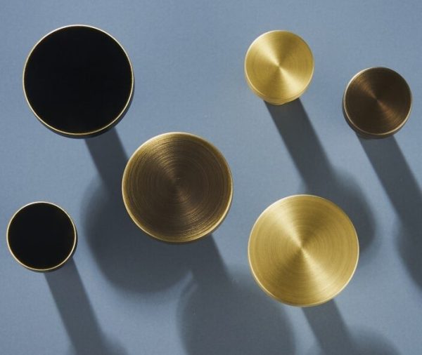 crochet en laiton élégant