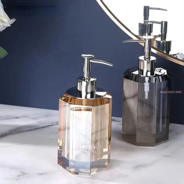 distributeur de savon en cristal