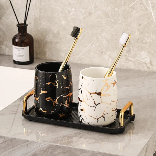 tasse en céramique marbrée