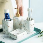 céramique dorée mate