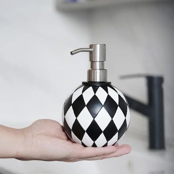 distributeur de savon moderne damier