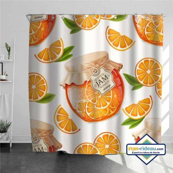 rideau de douche orange et pot de confiture