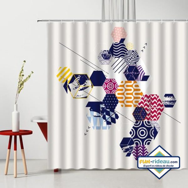 Rideau de douche hexagonal coloré